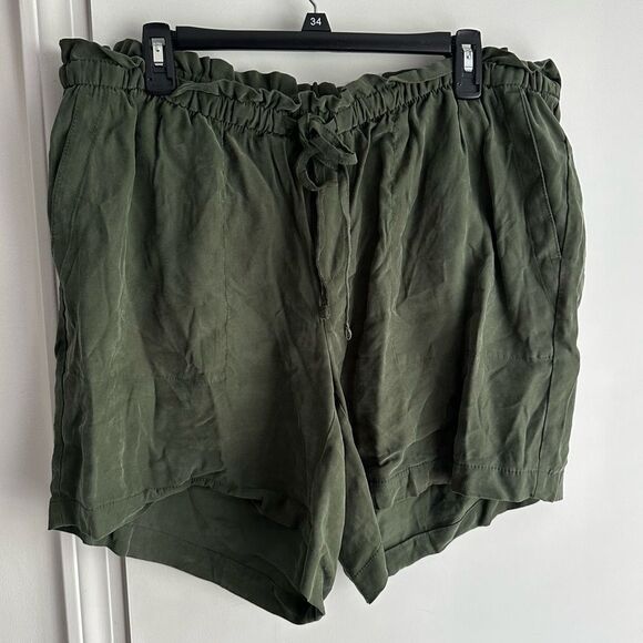 Olive Green Old Navy Shorts, Size 2X - Picture 1 of 4